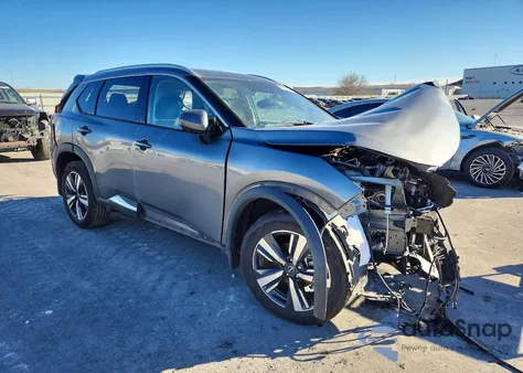 2023 Nissan Rogue Sl z USA, uszkodzony, nr VIN 5N1BT3CA9PC859226